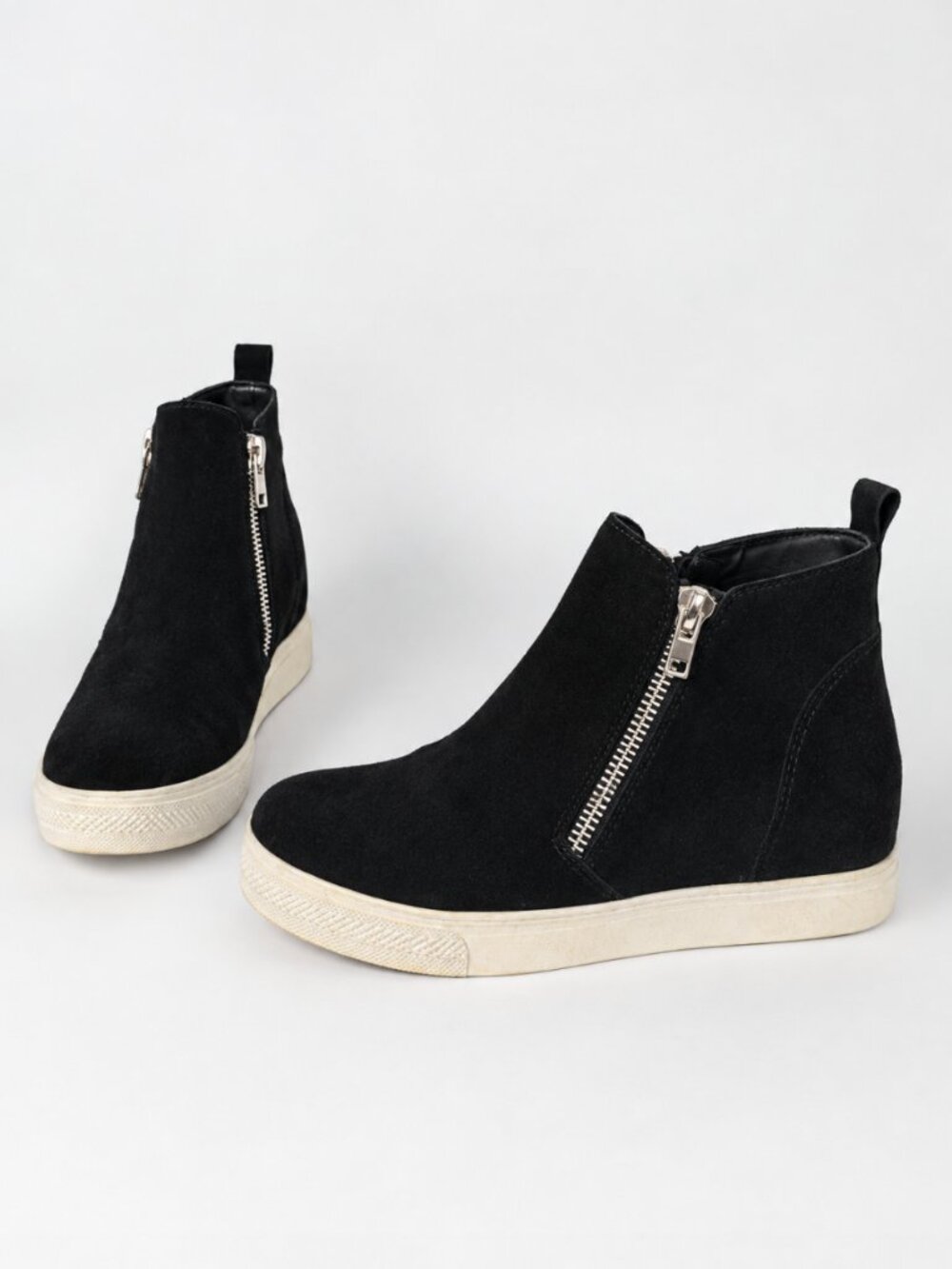 Steve Madden Ankle Wedgie Sneaker Suede Black Edgy Festival Grunge Goth Size 9.5